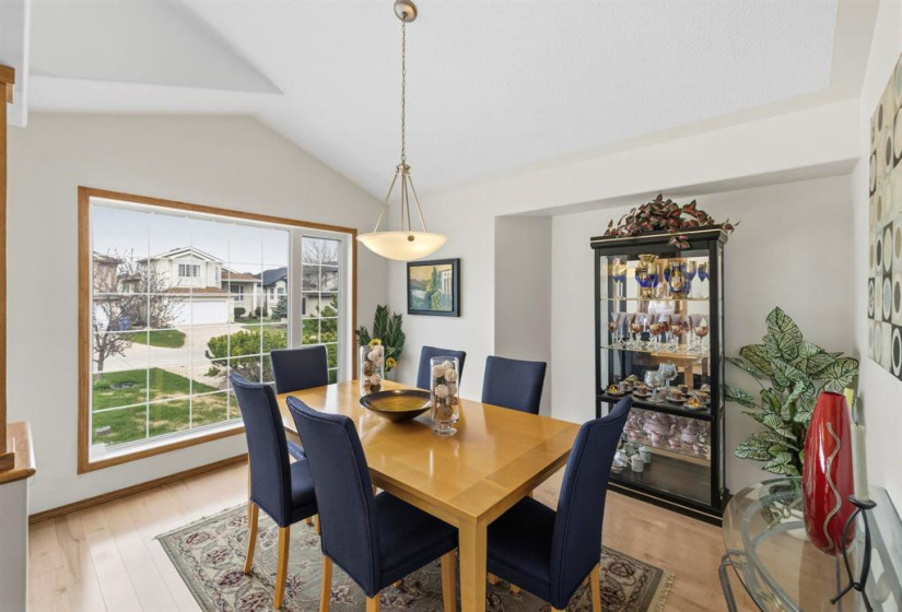 56 Thurston, 4 Bedrooms Bedrooms, 16 Rooms Rooms,3 BathroomsBathrooms,Residential,For Sale,Thurston