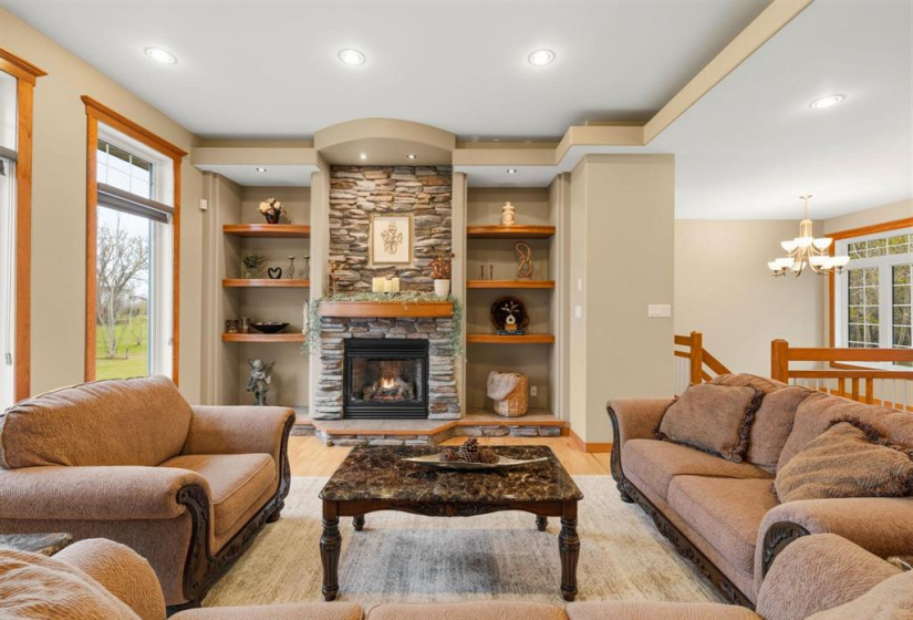 24 Poplar, 4 Bedrooms Bedrooms, 15 Rooms Rooms,3 BathroomsBathrooms,Residential,For Sale,Poplar