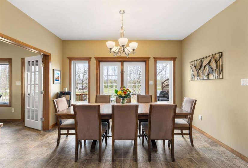 24 Poplar, 4 Bedrooms Bedrooms, 15 Rooms Rooms,3 BathroomsBathrooms,Residential,For Sale,Poplar