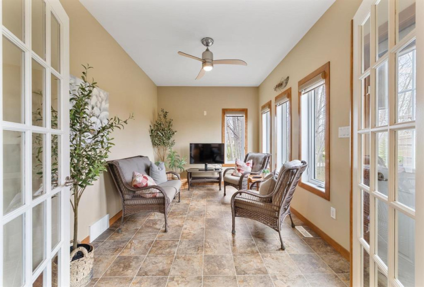 24 Poplar, 4 Bedrooms Bedrooms, 15 Rooms Rooms,3 BathroomsBathrooms,Residential,For Sale,Poplar
