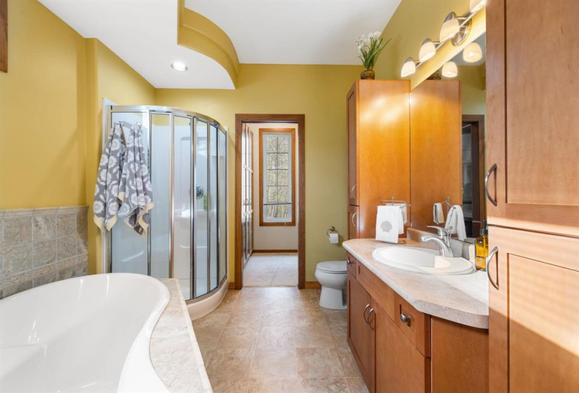 24 Poplar, 4 Bedrooms Bedrooms, 15 Rooms Rooms,3 BathroomsBathrooms,Residential,For Sale,Poplar