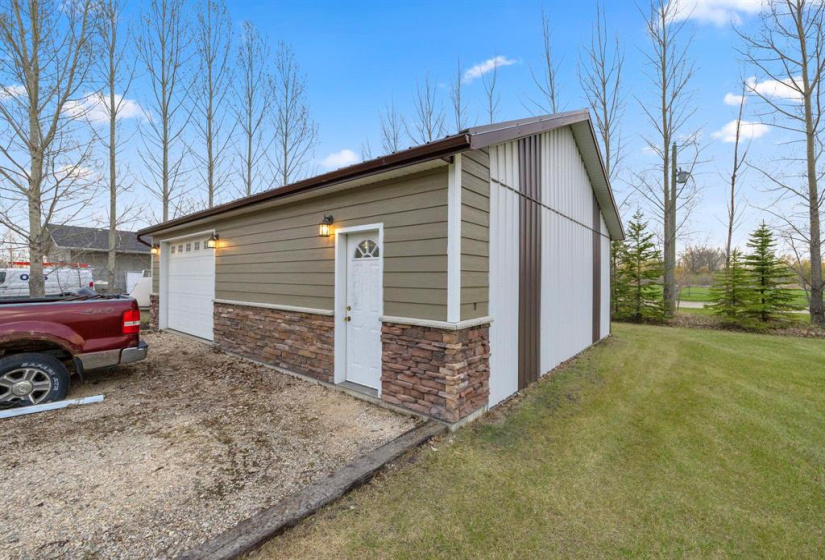24 Poplar, 4 Bedrooms Bedrooms, 15 Rooms Rooms,3 BathroomsBathrooms,Residential,For Sale,Poplar