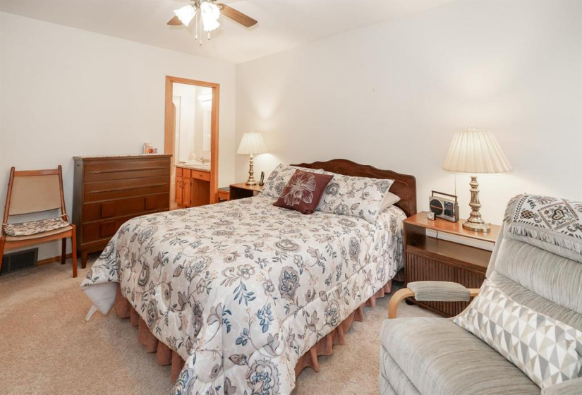 30 Reese, 3 Bedrooms Bedrooms, 11 Rooms Rooms,2 BathroomsBathrooms,Residential,For Sale,Reese