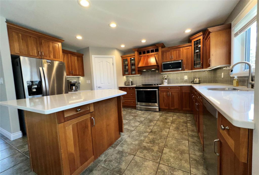 26 Ravine, 4 Bedrooms Bedrooms, 19 Rooms Rooms,3 BathroomsBathrooms,Residential,For Sale,Ravine
