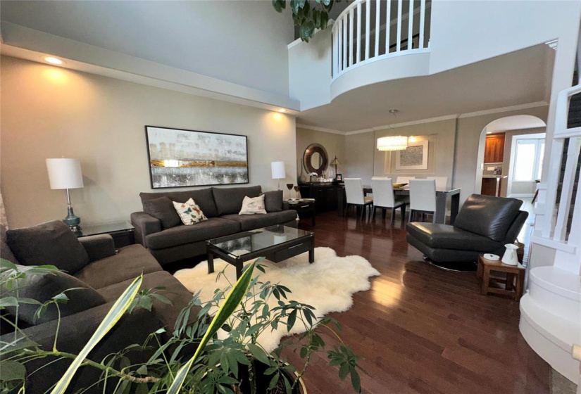 26 Ravine, 4 Bedrooms Bedrooms, 19 Rooms Rooms,3 BathroomsBathrooms,Residential,For Sale,Ravine