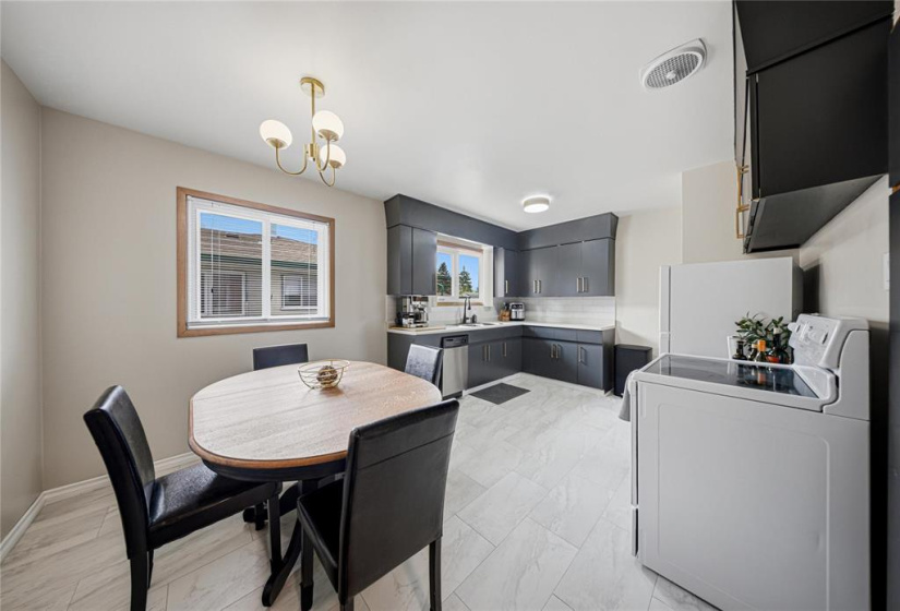 106 Duluth, 3 Bedrooms Bedrooms, 11 Rooms Rooms,1 BathroomBathrooms,Residential,For Sale,Duluth