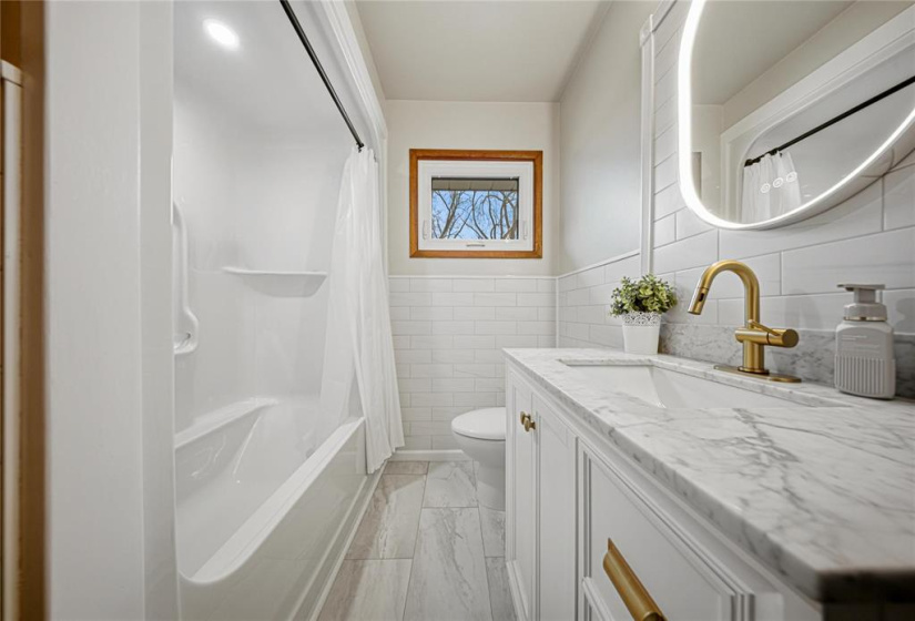 106 Duluth, 3 Bedrooms Bedrooms, 11 Rooms Rooms,1 BathroomBathrooms,Residential,For Sale,Duluth