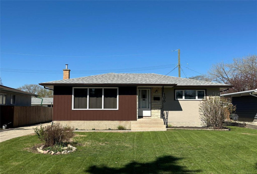 106 Duluth, 3 Bedrooms Bedrooms, 11 Rooms Rooms,1 BathroomBathrooms,Residential,For Sale,Duluth