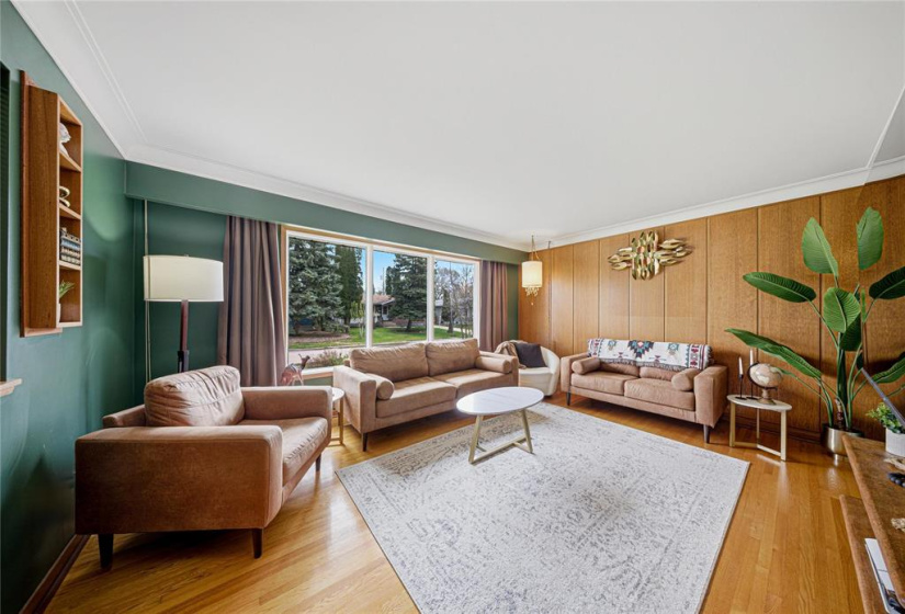 106 Duluth, 3 Bedrooms Bedrooms, 11 Rooms Rooms,1 BathroomBathrooms,Residential,For Sale,Duluth