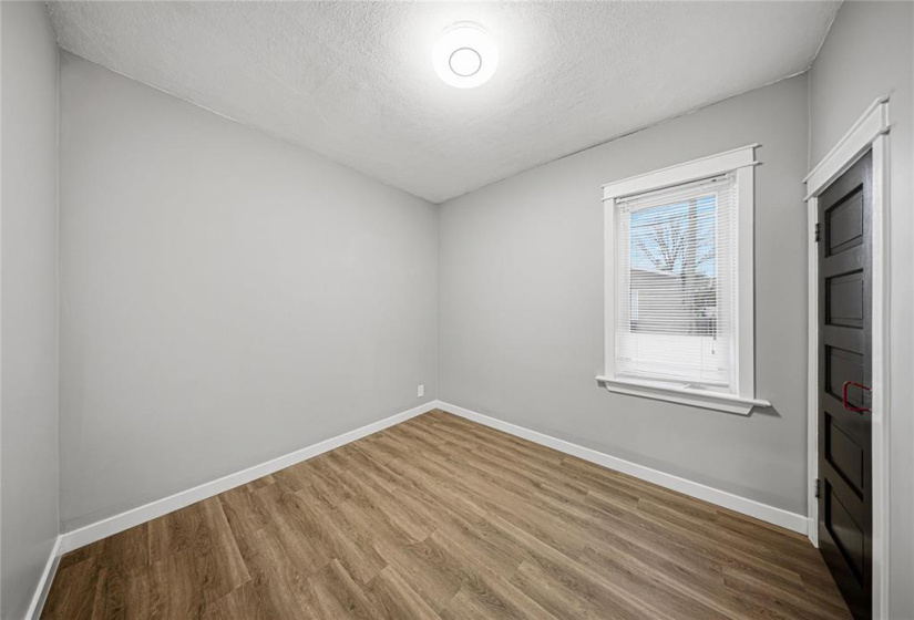 16 Rowe, 4 Bedrooms Bedrooms, 12 Rooms Rooms,1 BathroomBathrooms,Residential,For Sale,Rowe
