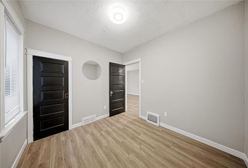 16 Rowe, 4 Bedrooms Bedrooms, 12 Rooms Rooms,1 BathroomBathrooms,Residential,For Sale,Rowe