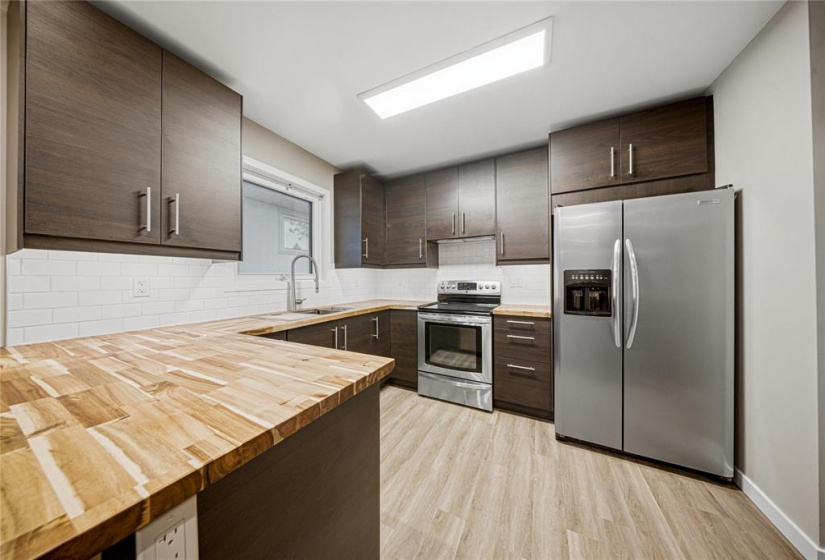 16 Rowe, 4 Bedrooms Bedrooms, 12 Rooms Rooms,1 BathroomBathrooms,Residential,For Sale,Rowe