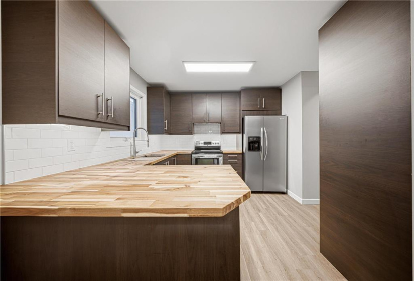 16 Rowe, 4 Bedrooms Bedrooms, 12 Rooms Rooms,1 BathroomBathrooms,Residential,For Sale,Rowe