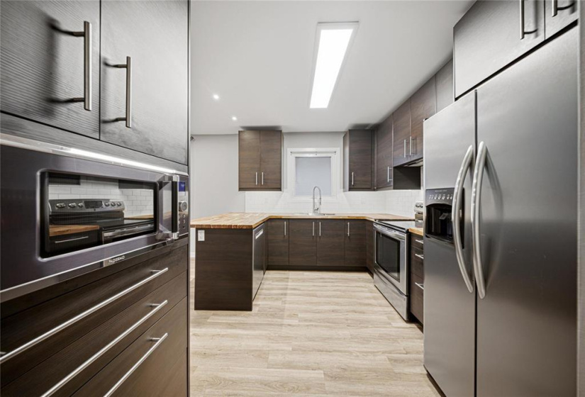 16 Rowe, 4 Bedrooms Bedrooms, 12 Rooms Rooms,1 BathroomBathrooms,Residential,For Sale,Rowe