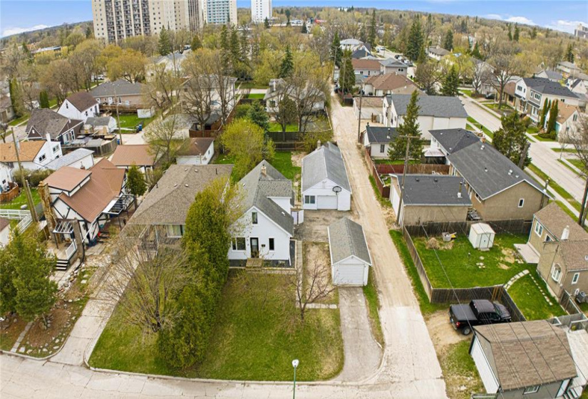 16 Rowe, 4 Bedrooms Bedrooms, 12 Rooms Rooms,1 BathroomBathrooms,Residential,For Sale,Rowe