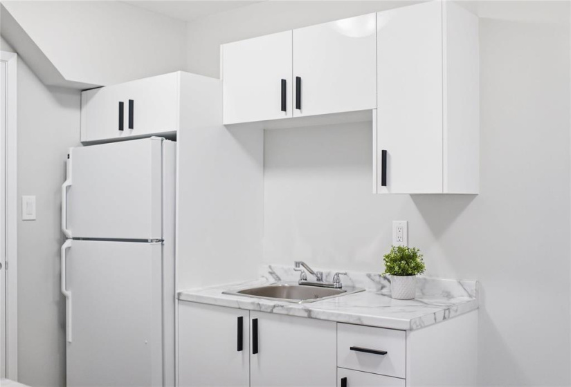 909 Jefferson, 2 Bedrooms Bedrooms, 8 Rooms Rooms,1 BathroomBathrooms,Condominium,For Sale,Jefferson