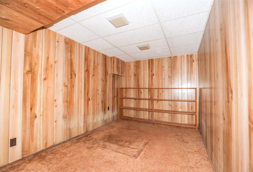 1164 Crestview Park, 3 Bedrooms Bedrooms, 7 Rooms Rooms,1 BathroomBathrooms,Residential,For Sale,Crestview Park
