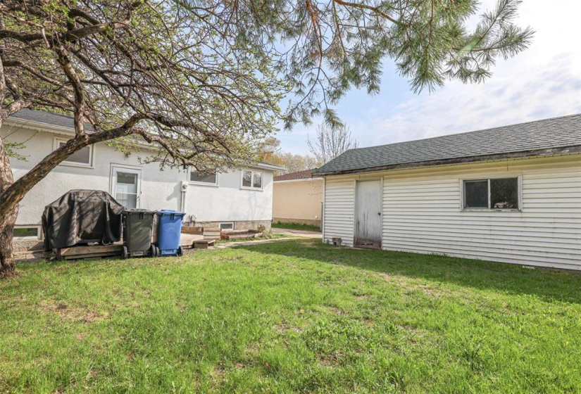 1164 Crestview Park, 3 Bedrooms Bedrooms, 7 Rooms Rooms,1 BathroomBathrooms,Residential,For Sale,Crestview Park