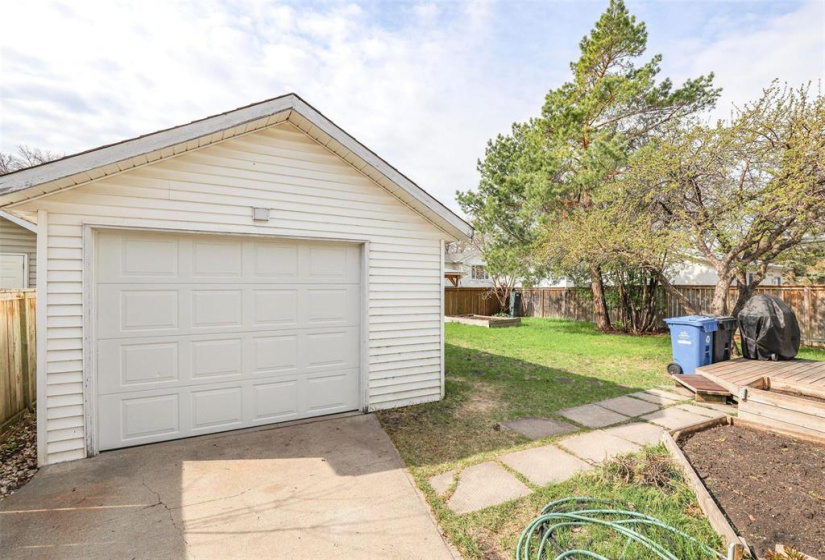1164 Crestview Park, 3 Bedrooms Bedrooms, 7 Rooms Rooms,1 BathroomBathrooms,Residential,For Sale,Crestview Park