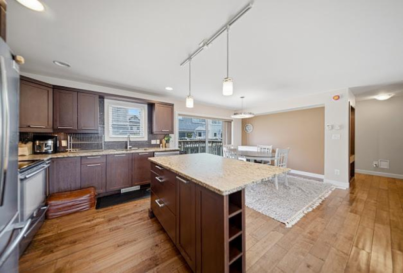 455 Shorehill, 3 Bedrooms Bedrooms, 11 Rooms Rooms,2 BathroomsBathrooms,Condominium,For Sale,Shorehill