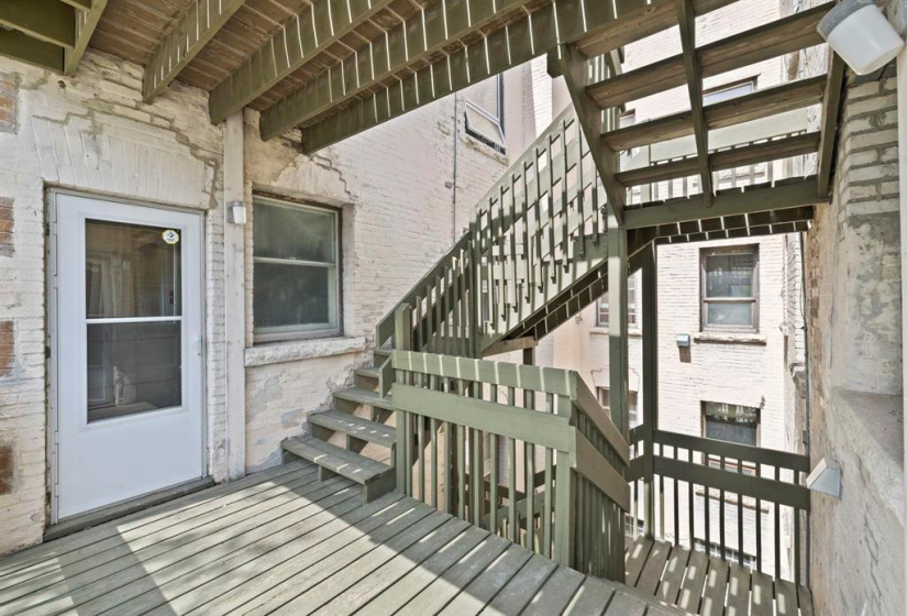 734 Dorchester, 2 Bedrooms Bedrooms, 8 Rooms Rooms,1 BathroomBathrooms,Condominium,For Sale,Dorchester