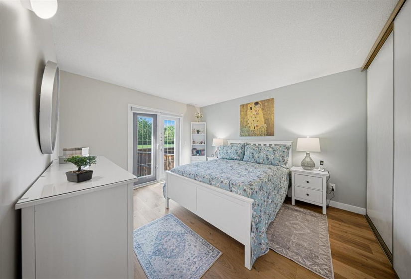 242 Tufnell, 3 Bedrooms Bedrooms, 11 Rooms Rooms,2 BathroomsBathrooms,Residential,For Sale,Tufnell