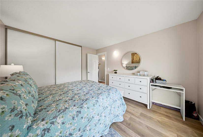 242 Tufnell, 3 Bedrooms Bedrooms, 11 Rooms Rooms,2 BathroomsBathrooms,Residential,For Sale,Tufnell