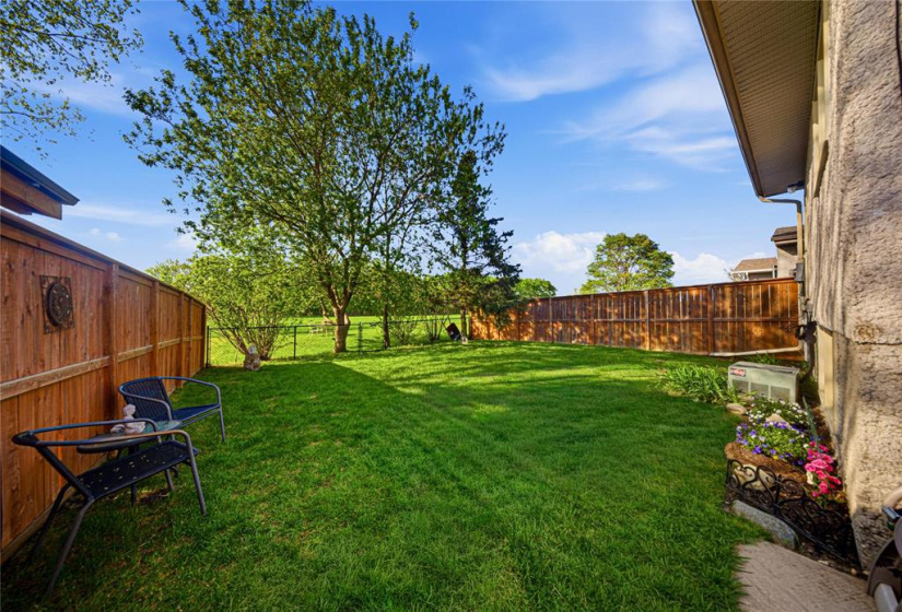 242 Tufnell, 3 Bedrooms Bedrooms, 11 Rooms Rooms,2 BathroomsBathrooms,Residential,For Sale,Tufnell