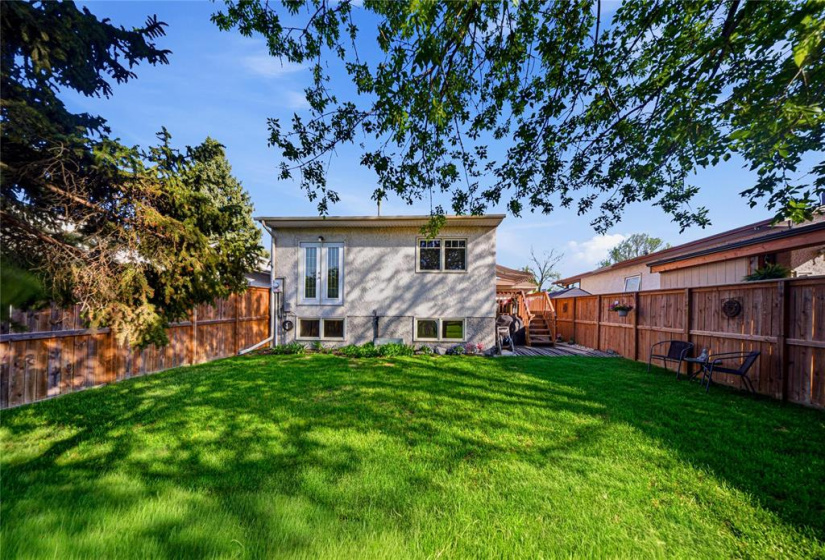 242 Tufnell, 3 Bedrooms Bedrooms, 11 Rooms Rooms,2 BathroomsBathrooms,Residential,For Sale,Tufnell