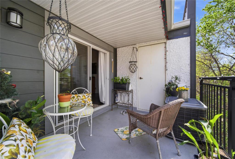 132 Portsmouth, 2 Bedrooms Bedrooms, 8 Rooms Rooms,2 BathroomsBathrooms,Condominium,For Sale,Portsmouth