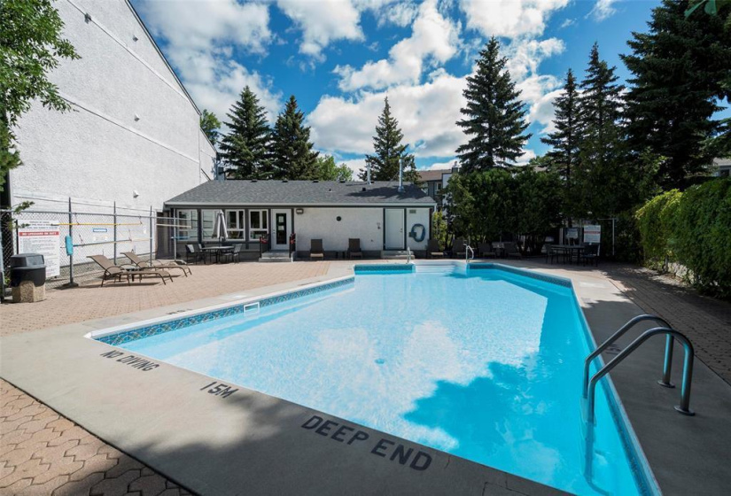 132 Portsmouth, 2 Bedrooms Bedrooms, 8 Rooms Rooms,2 BathroomsBathrooms,Condominium,For Sale,Portsmouth