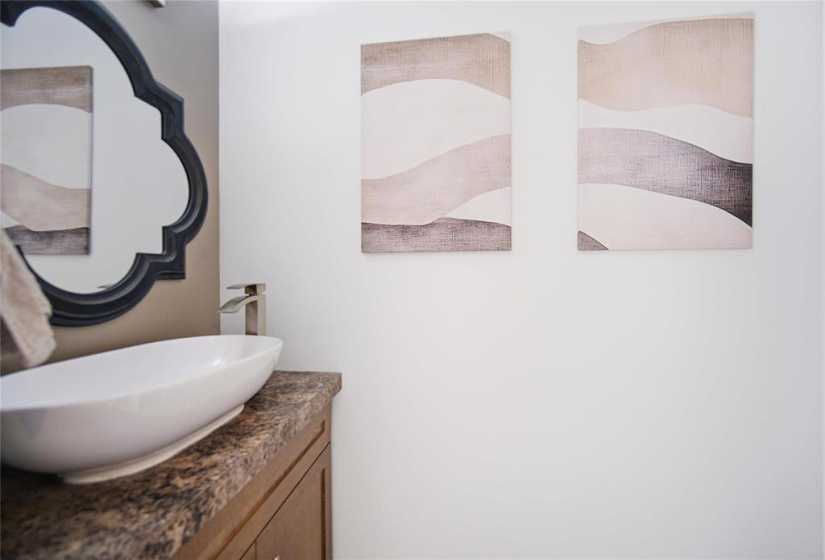 2825 Ness, 4 Bedrooms Bedrooms, 9 Rooms Rooms,1 BathroomBathrooms,Condominium,For Sale,Ness