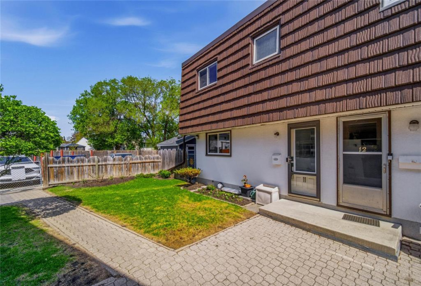 2825 Ness, 4 Bedrooms Bedrooms, 9 Rooms Rooms,1 BathroomBathrooms,Condominium,For Sale,Ness