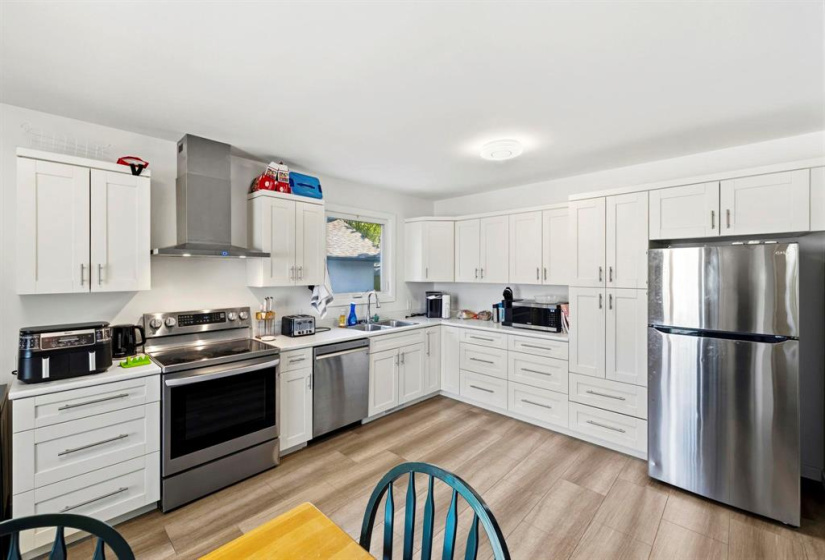 214 Hindley, 4 Bedrooms Bedrooms, 12 Rooms Rooms,2 BathroomsBathrooms,Residential,For Sale,Hindley