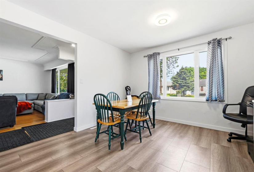 214 Hindley, 4 Bedrooms Bedrooms, 12 Rooms Rooms,2 BathroomsBathrooms,Residential,For Sale,Hindley