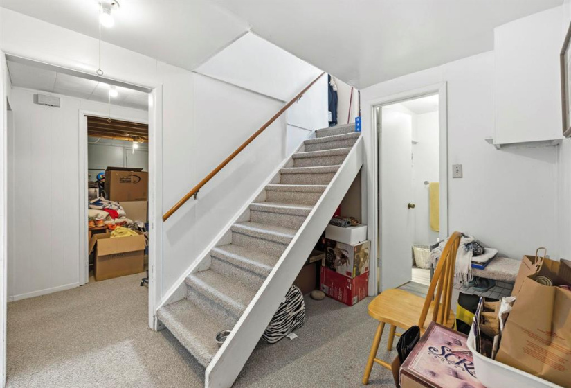 214 Hindley, 4 Bedrooms Bedrooms, 12 Rooms Rooms,2 BathroomsBathrooms,Residential,For Sale,Hindley