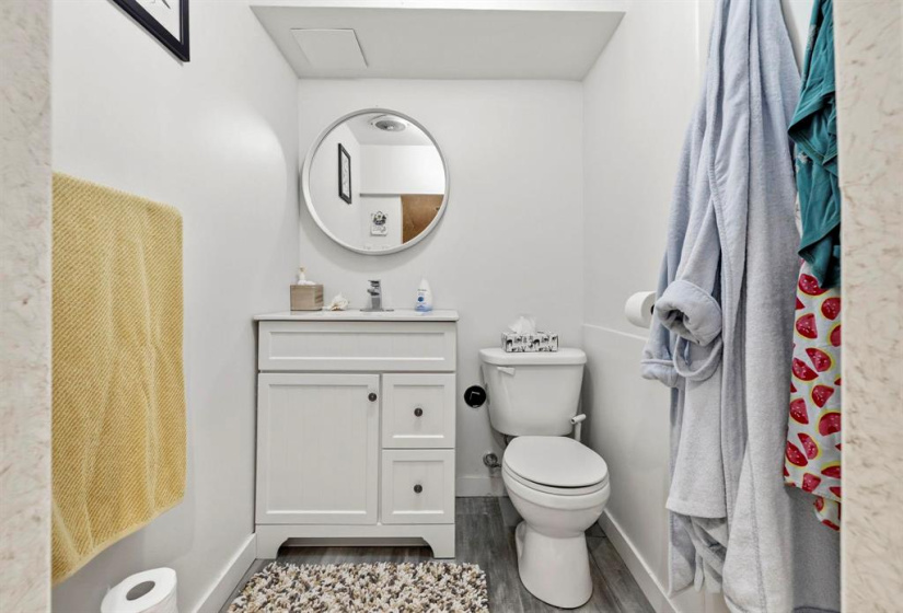 214 Hindley, 4 Bedrooms Bedrooms, 12 Rooms Rooms,2 BathroomsBathrooms,Residential,For Sale,Hindley