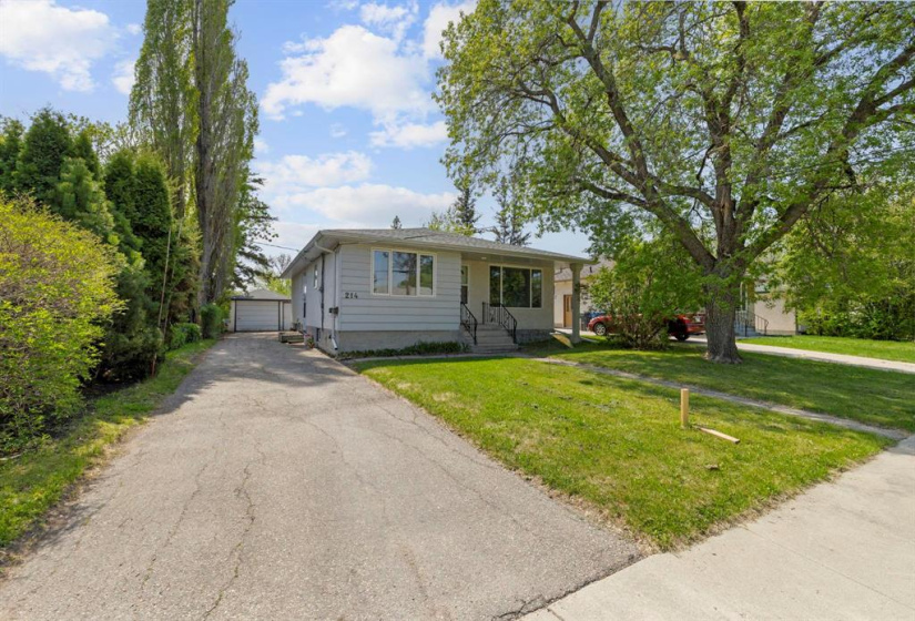 214 Hindley, 4 Bedrooms Bedrooms, 12 Rooms Rooms,2 BathroomsBathrooms,Residential,For Sale,Hindley