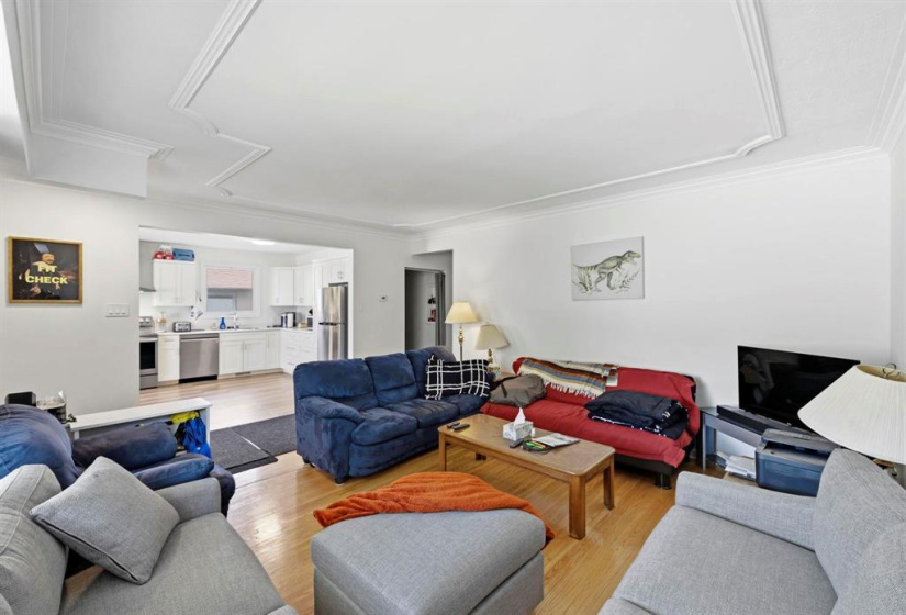 214 Hindley, 4 Bedrooms Bedrooms, 12 Rooms Rooms,2 BathroomsBathrooms,Residential,For Sale,Hindley
