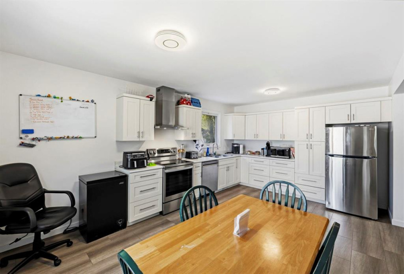 214 Hindley, 4 Bedrooms Bedrooms, 12 Rooms Rooms,2 BathroomsBathrooms,Residential,For Sale,Hindley