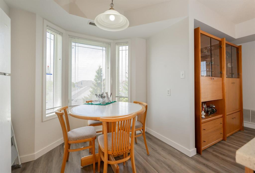 873 Waverley, 2 Bedrooms Bedrooms, 9 Rooms Rooms,2 BathroomsBathrooms,Condominium,For Sale,Waverley