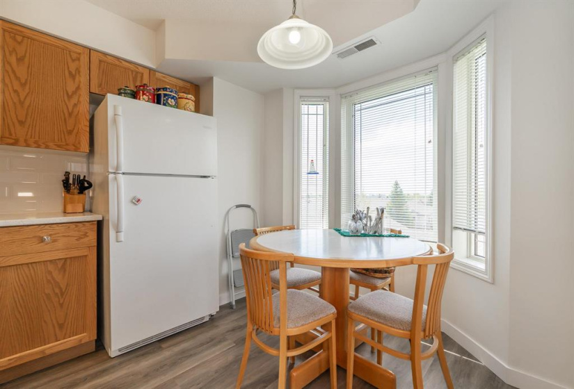 873 Waverley, 2 Bedrooms Bedrooms, 9 Rooms Rooms,2 BathroomsBathrooms,Condominium,For Sale,Waverley