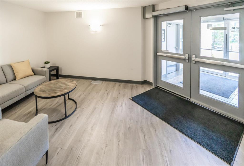 873 Waverley, 2 Bedrooms Bedrooms, 9 Rooms Rooms,2 BathroomsBathrooms,Condominium,For Sale,Waverley