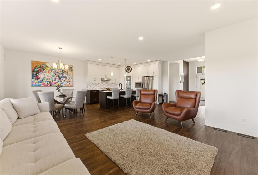 480 Maconnell, 5 Bedrooms Bedrooms, 17 Rooms Rooms,3 BathroomsBathrooms,Residential,For Sale,Maconnell