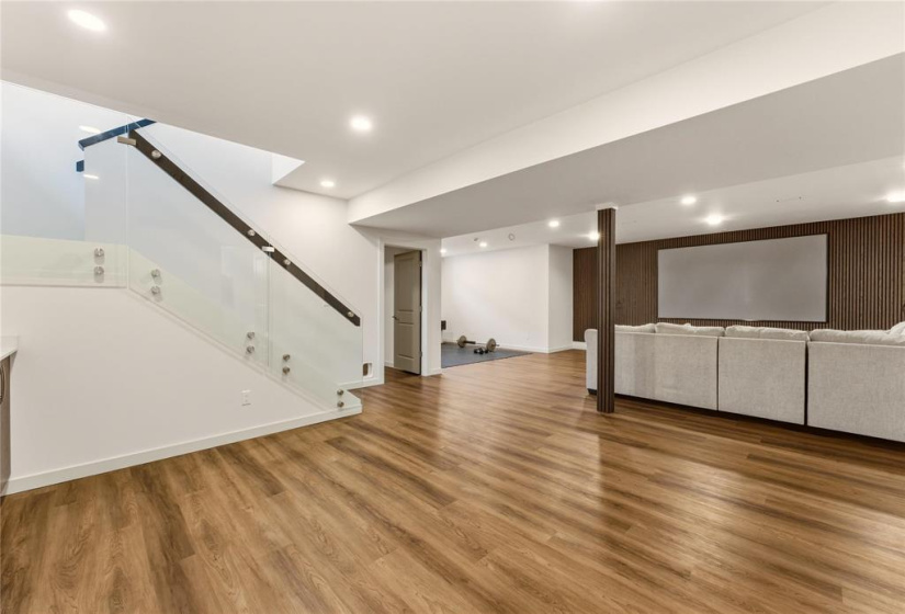 480 Maconnell, 5 Bedrooms Bedrooms, 17 Rooms Rooms,3 BathroomsBathrooms,Residential,For Sale,Maconnell