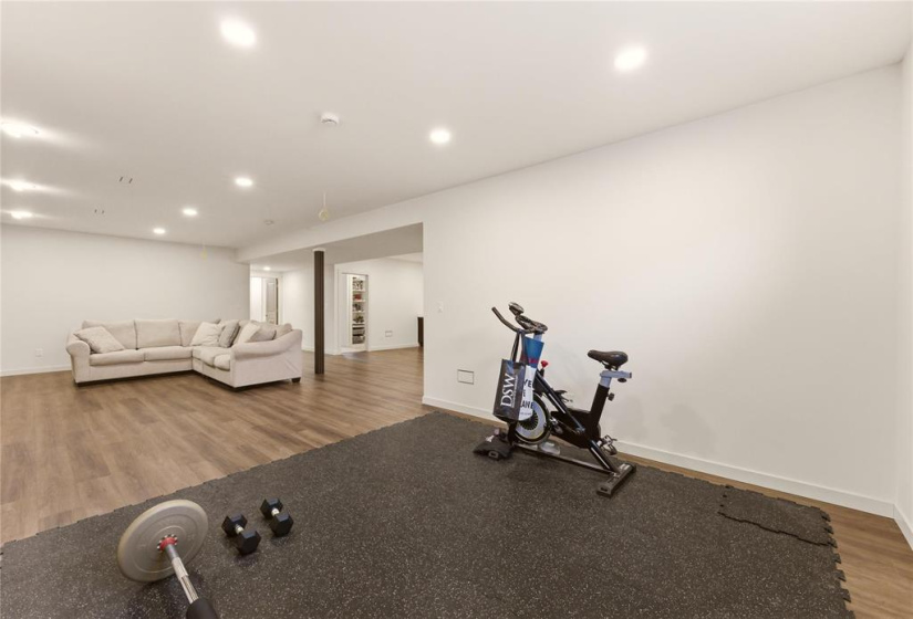 480 Maconnell, 5 Bedrooms Bedrooms, 17 Rooms Rooms,3 BathroomsBathrooms,Residential,For Sale,Maconnell