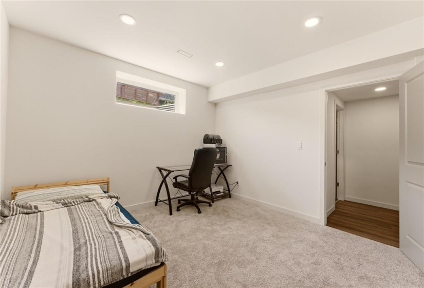 480 Maconnell, 5 Bedrooms Bedrooms, 17 Rooms Rooms,3 BathroomsBathrooms,Residential,For Sale,Maconnell