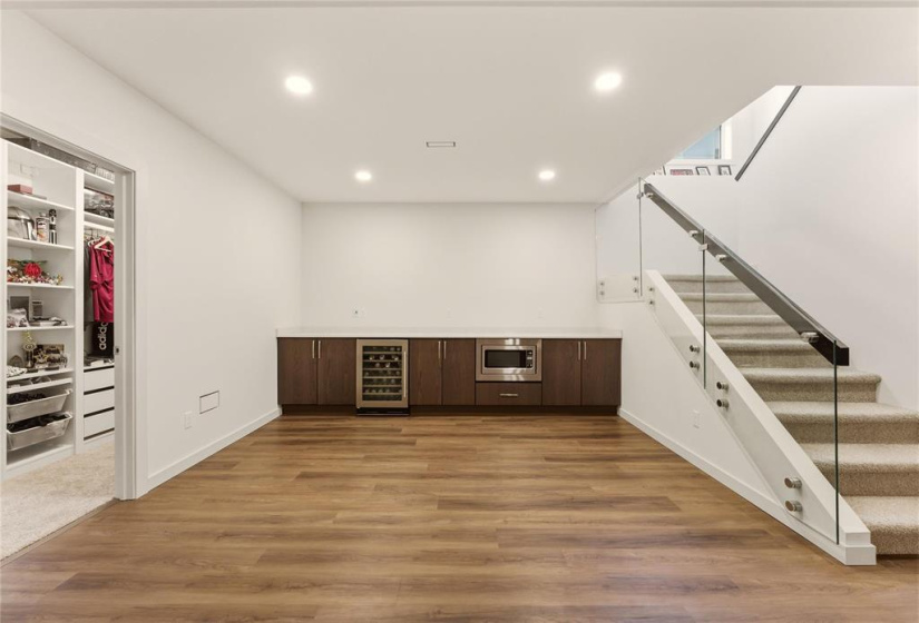 480 Maconnell, 5 Bedrooms Bedrooms, 17 Rooms Rooms,3 BathroomsBathrooms,Residential,For Sale,Maconnell