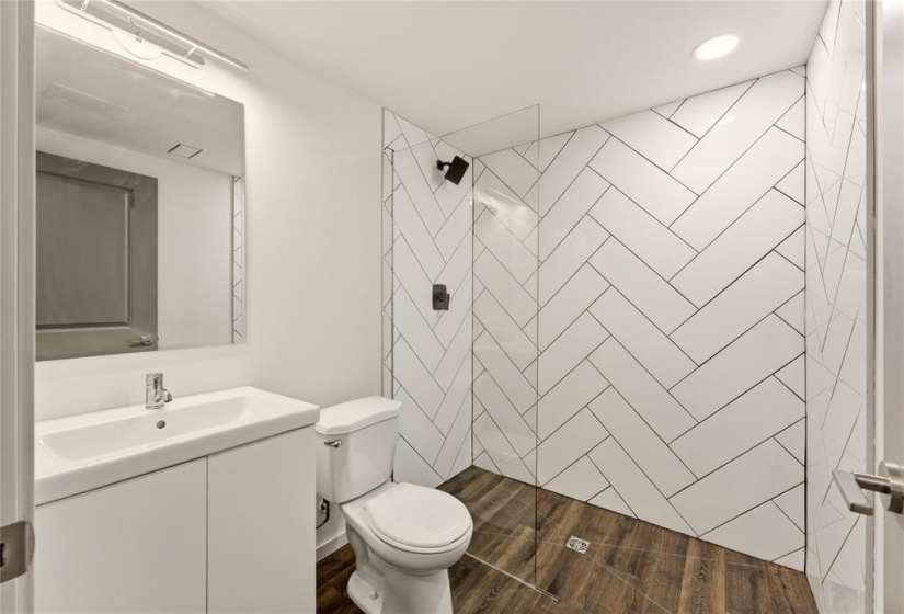 480 Maconnell, 5 Bedrooms Bedrooms, 17 Rooms Rooms,3 BathroomsBathrooms,Residential,For Sale,Maconnell