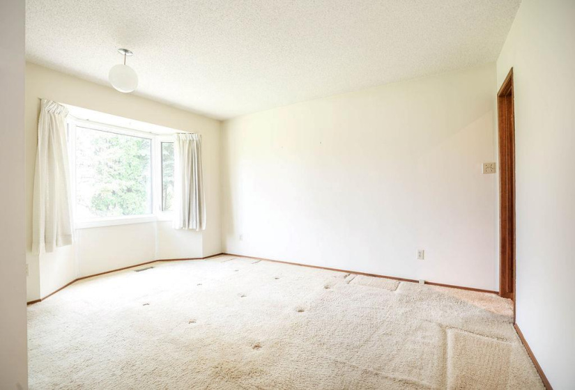 22 Swan Lake, 3 Bedrooms Bedrooms, 12 Rooms Rooms,2 BathroomsBathrooms,Residential,For Sale,Swan Lake